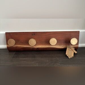 Artisan Natural Wood & Brass tone 4 hook coat rack w/hanging hardware